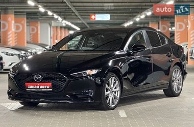 Mazda 3  2018