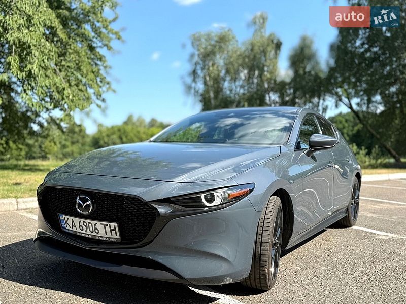 Хэтчбек Mazda 3 2021 в Киеве