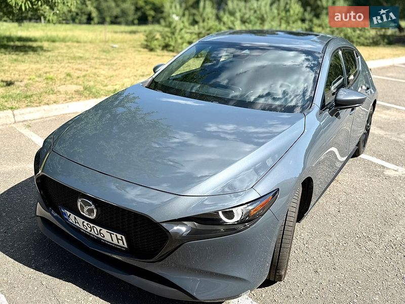 Хэтчбек Mazda 3 2021 в Киеве