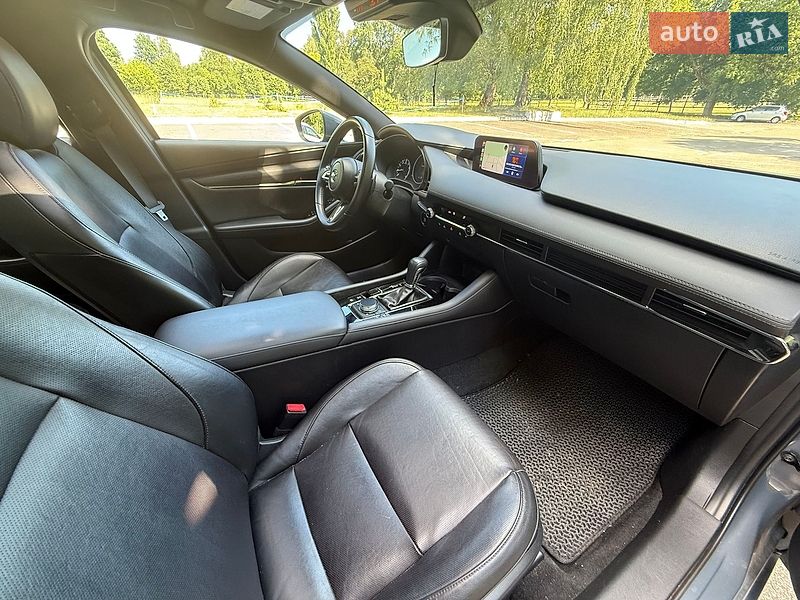 Хэтчбек Mazda 3 2021 в Киеве