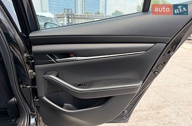 Седан Mazda 3 2025 в Киеве