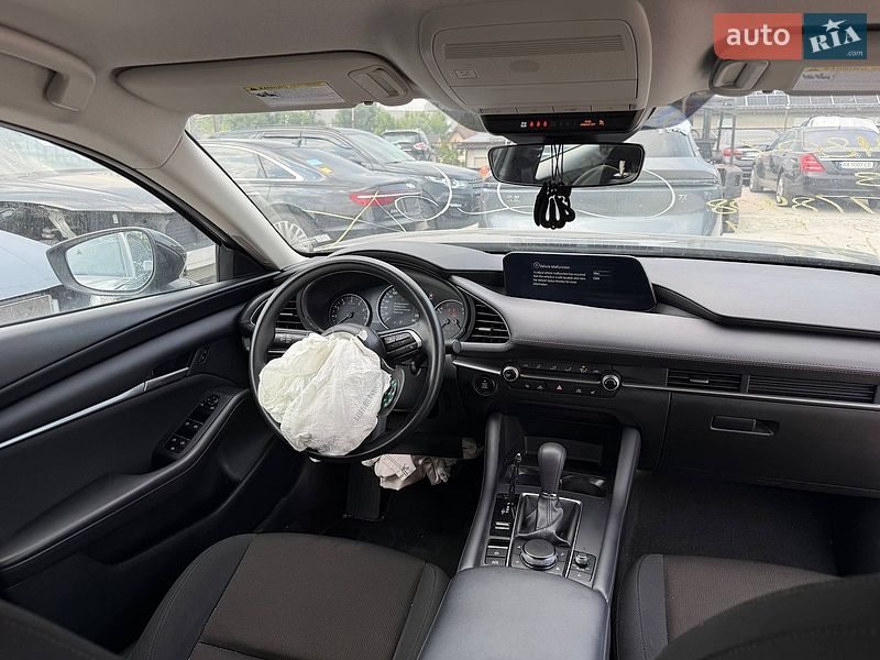 Седан Mazda 3 2025 в Киеве