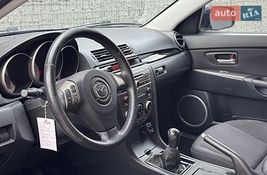 Хэтчбек Mazda 3 2006 в Луцке