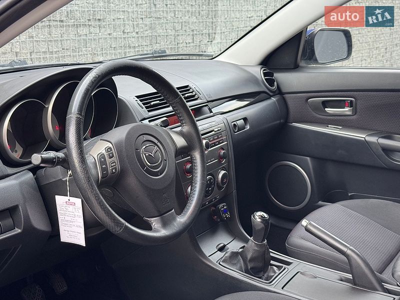 Хэтчбек Mazda 3 2006 в Луцке