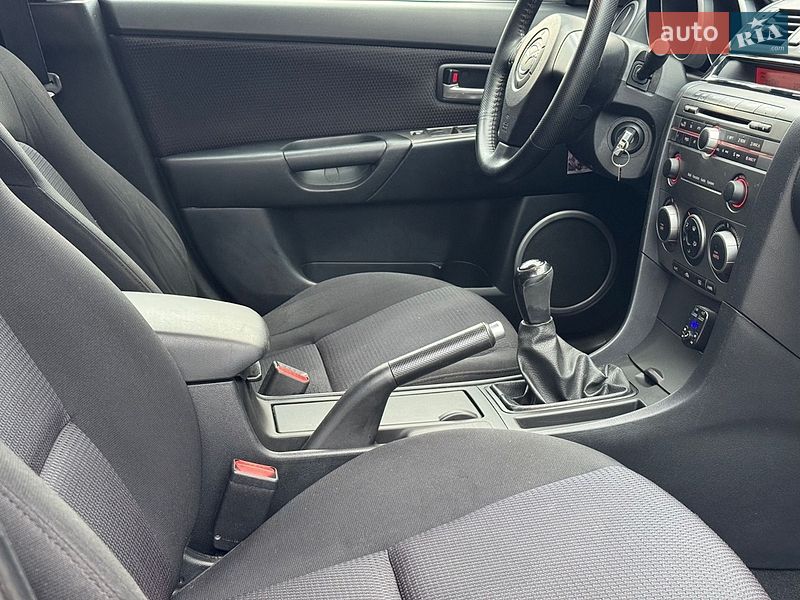 Хэтчбек Mazda 3 2006 в Луцке