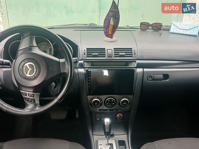 Хэтчбек Mazda 3 2007 в Днепре