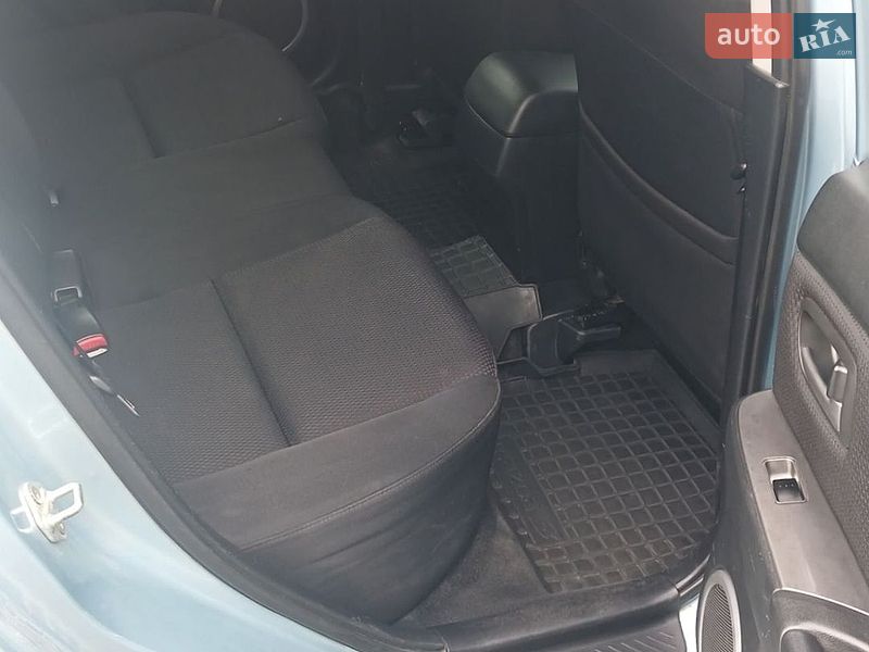 Хэтчбек Mazda 3 2007 в Днепре
