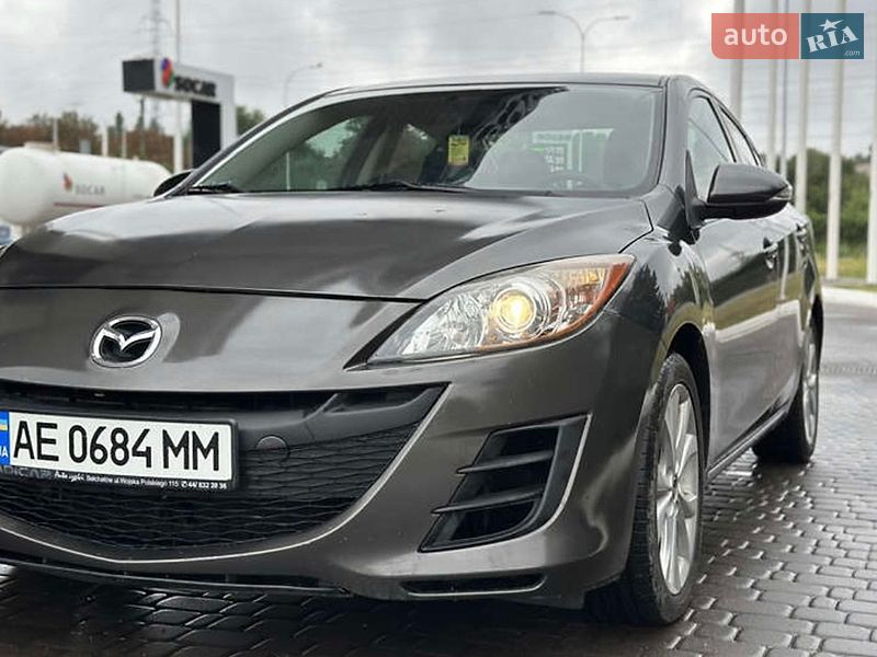 Седан Mazda 3 2009 в Днепре