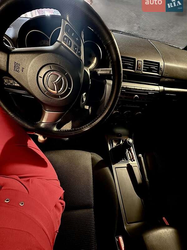 Седан Mazda 3 2006 в Сумах