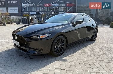 Mazda 3  2019