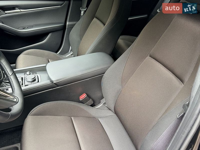 Седан Mazda 3 2023 в Киеве