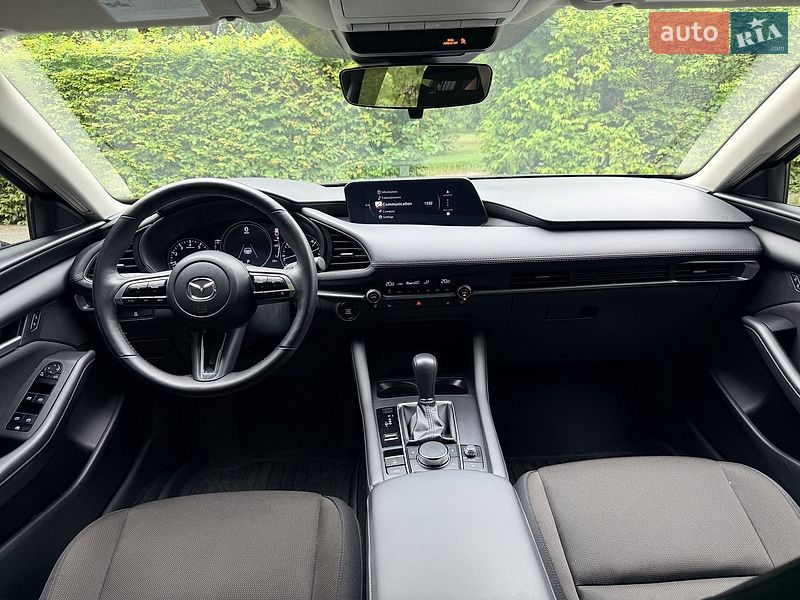 Седан Mazda 3 2023 в Киеве