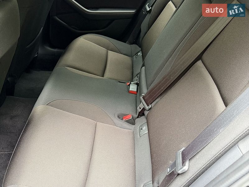 Седан Mazda 3 2023 в Киеве