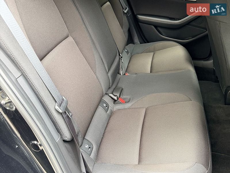 Седан Mazda 3 2023 в Киеве