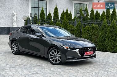 Mazda 3  2025