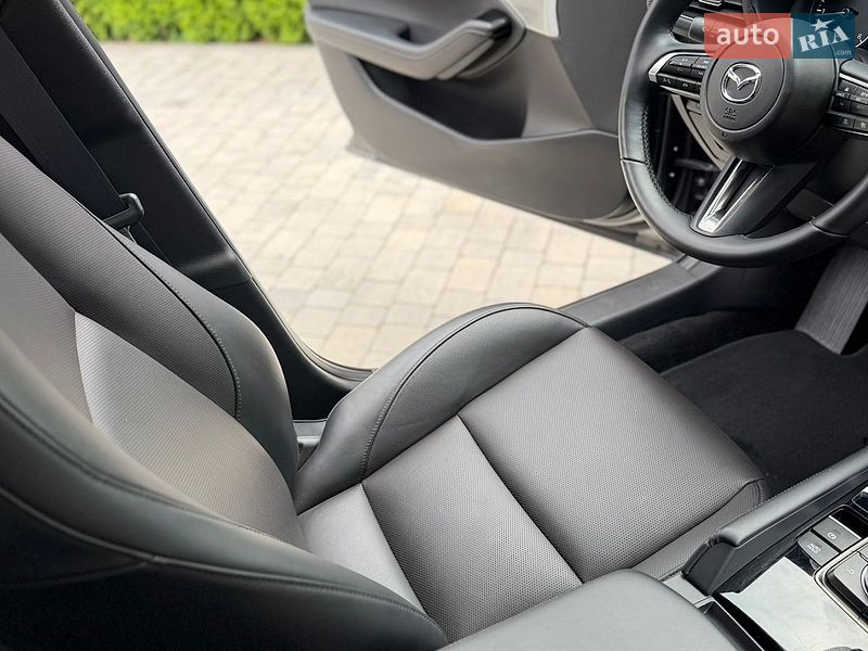 Седан Mazda 3 2025 в Киеве