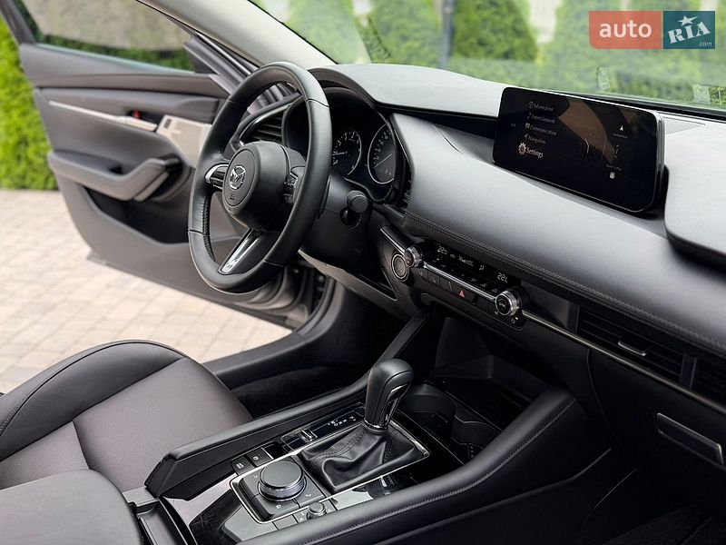 Седан Mazda 3 2025 в Киеве