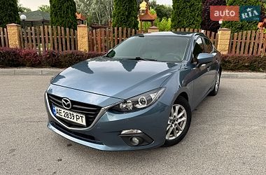 Mazda 3  2015