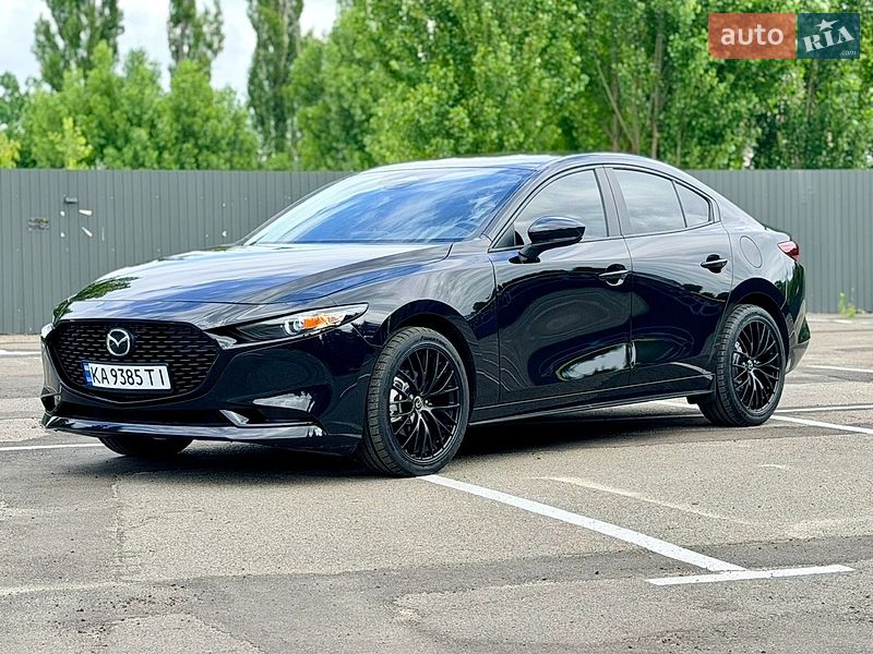 Седан Mazda 3 2023 в Киеве