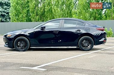Седан Mazda 3 2023 в Киеве