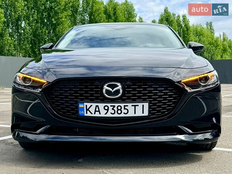 Седан Mazda 3 2023 в Киеве