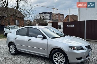 Mazda 3  2005