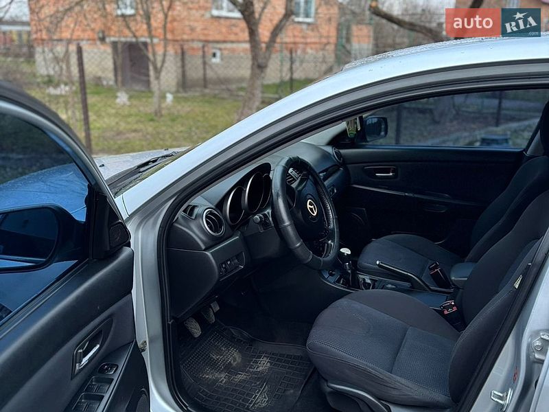 Седан Mazda 3 2005 в Львове