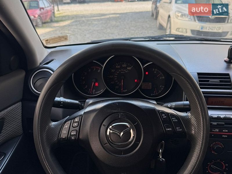 Седан Mazda 3 2004 в Каменец-Подольском