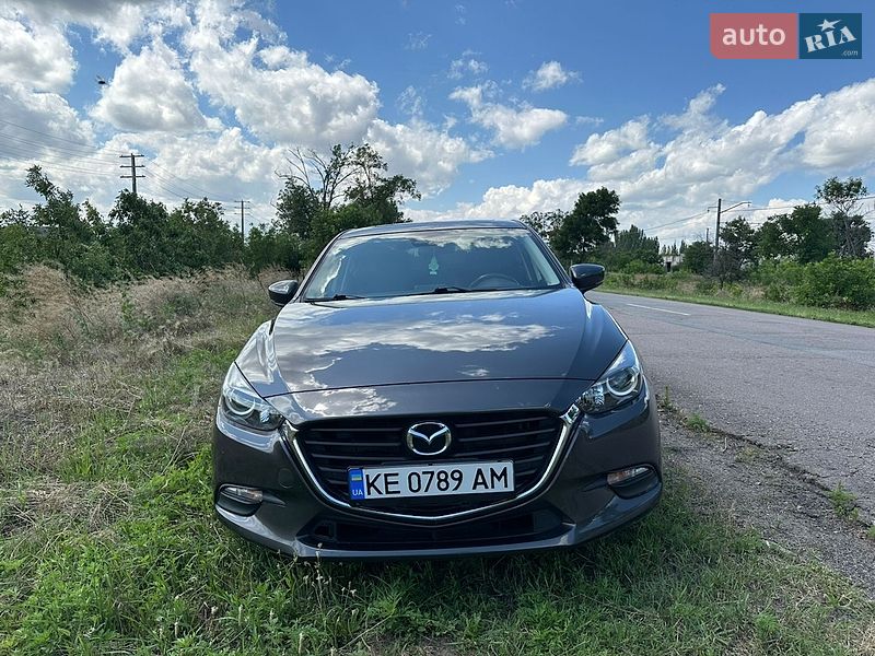 Хэтчбек Mazda 3 2018 в Кривом Роге