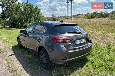 Хэтчбек Mazda 3 2018 в Кривом Роге