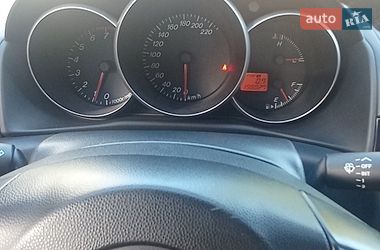 Хэтчбек Mazda 3 2003 в Киеве