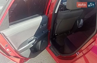 Хэтчбек Mazda 3 2003 в Киеве