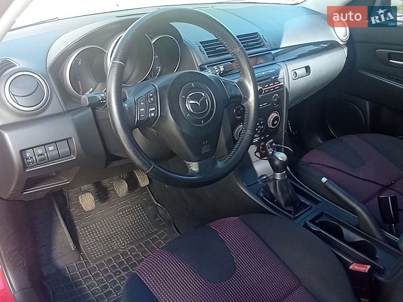 Хэтчбек Mazda 3 2003 в Киеве