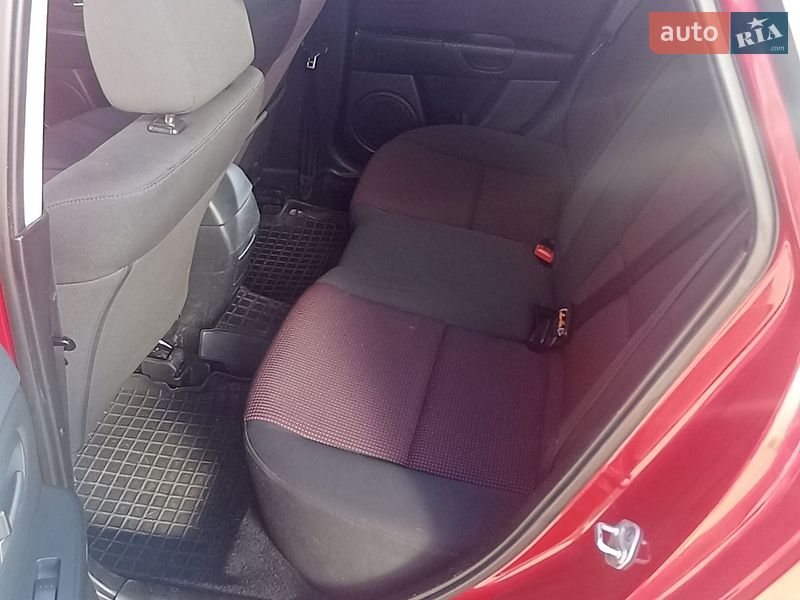 Хэтчбек Mazda 3 2003 в Киеве