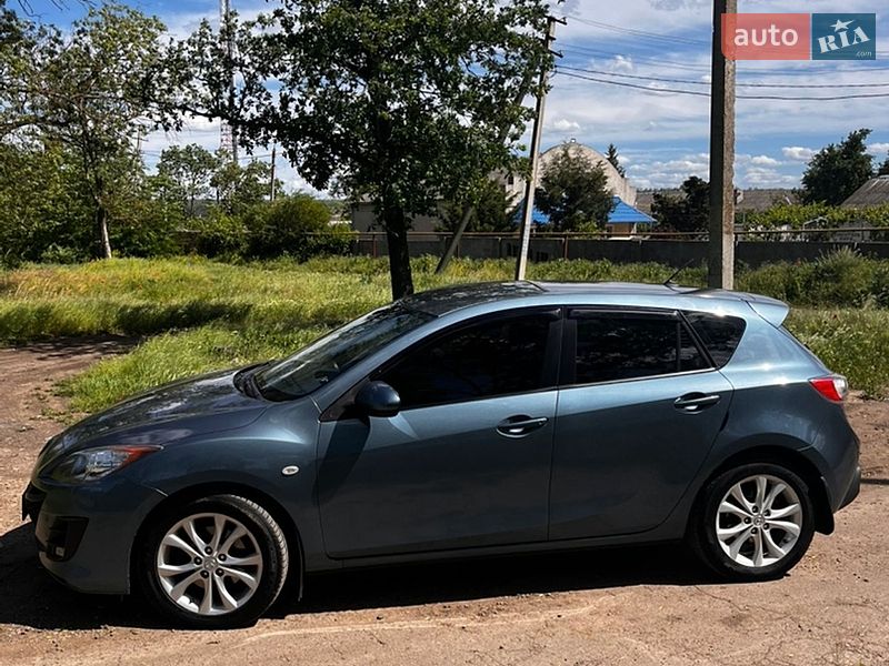 Хэтчбек Mazda 3 2009 в Веселинове
