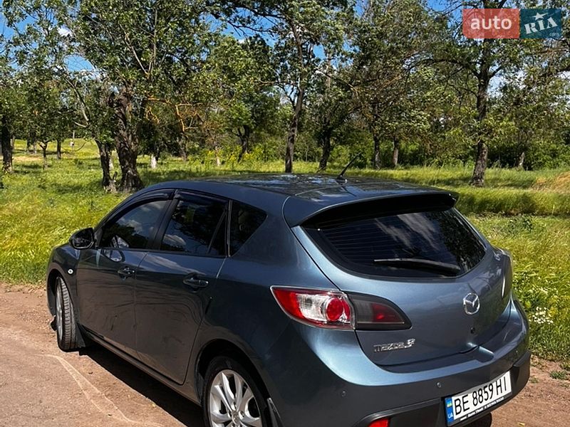 Хэтчбек Mazda 3 2009 в Веселинове