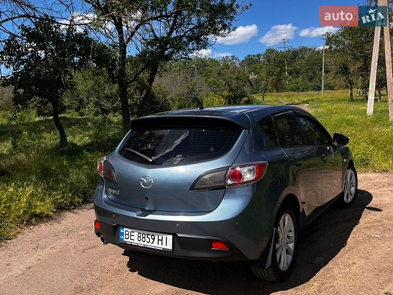 Хэтчбек Mazda 3 2009 в Веселинове