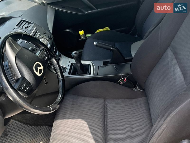 Хэтчбек Mazda 3 2009 в Веселинове