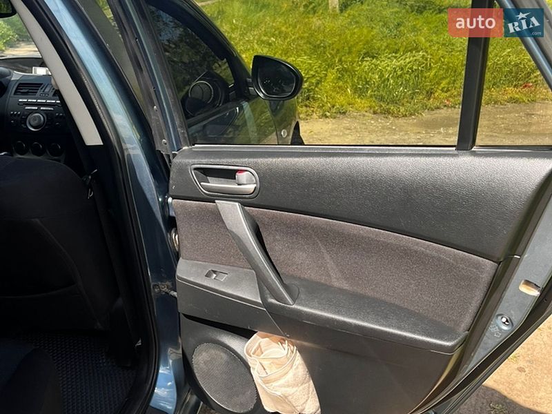 Хэтчбек Mazda 3 2009 в Веселинове