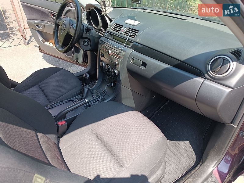 Седан Mazda 3 2007 в Києві