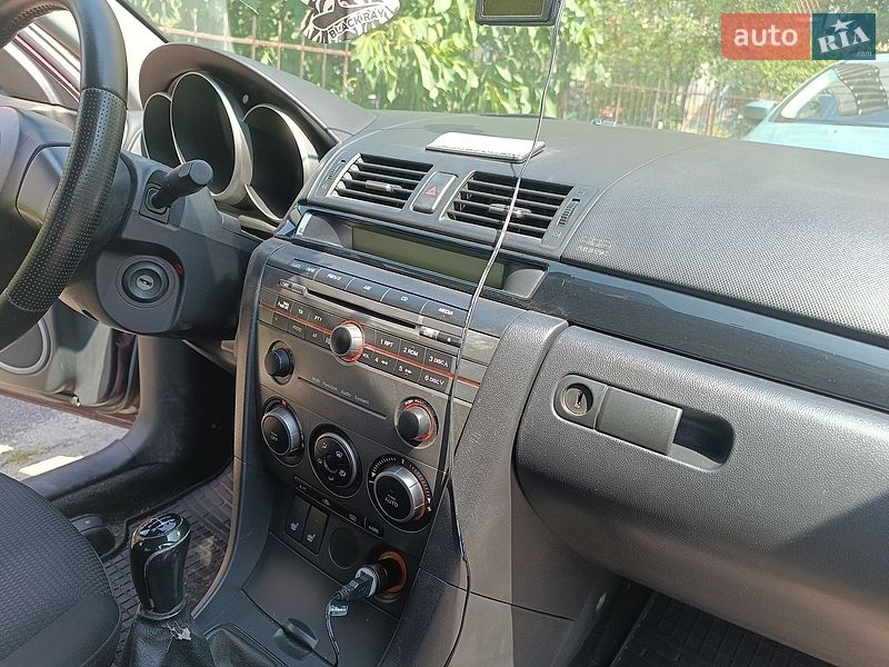Седан Mazda 3 2007 в Києві
