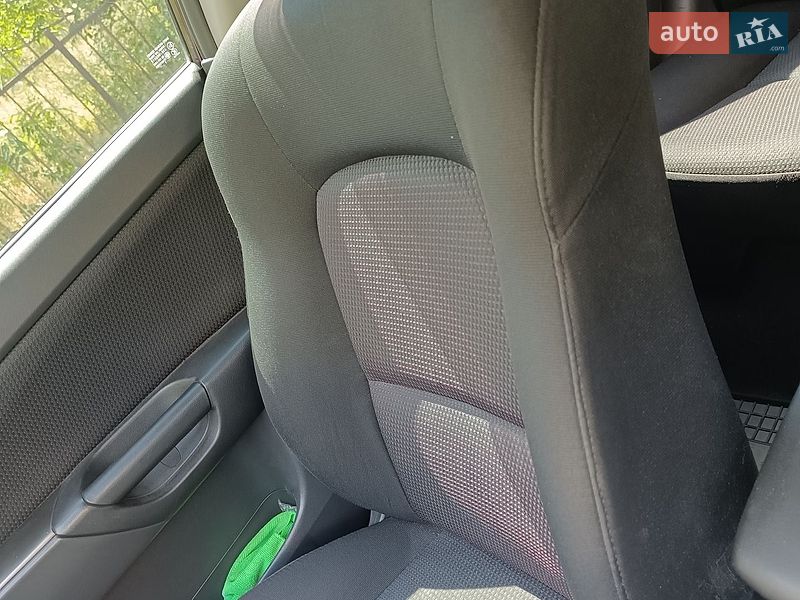 Седан Mazda 3 2007 в Києві