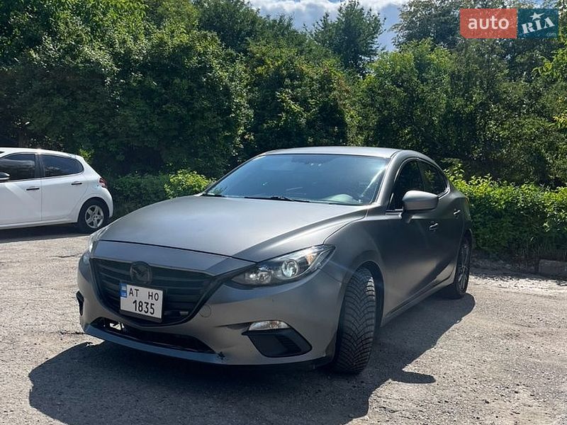 Седан Mazda 3 2016 в Ивано-Франковске