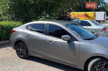 Седан Mazda 3 2016 в Ивано-Франковске