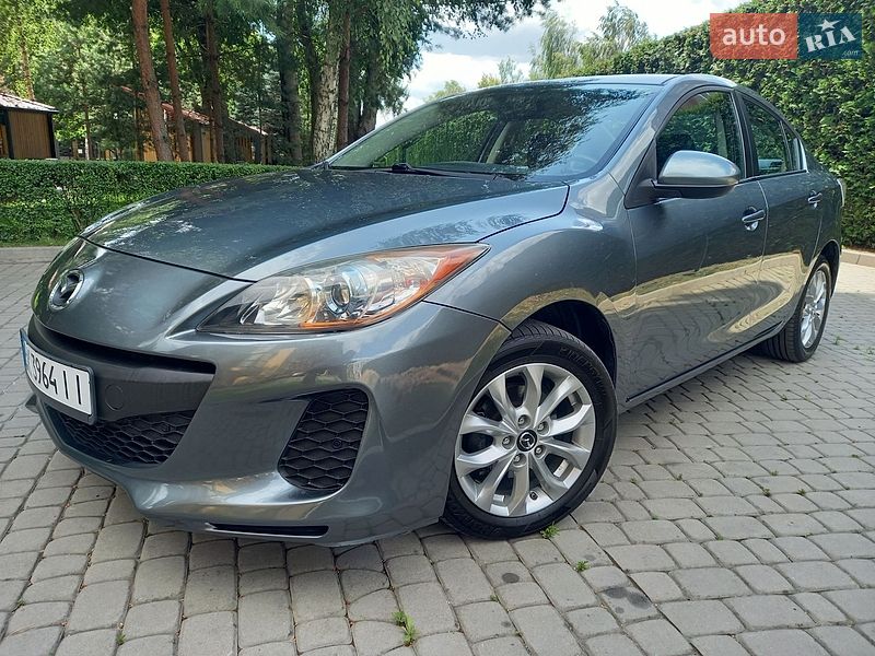 Седан Mazda 3 2012 в Луцьку
