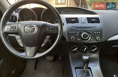 Седан Mazda 3 2012 в Луцьку