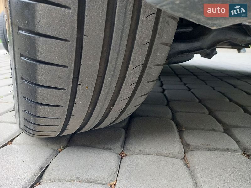 Седан Mazda 3 2012 в Луцьку