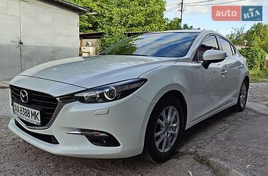 Mazda 3  2016