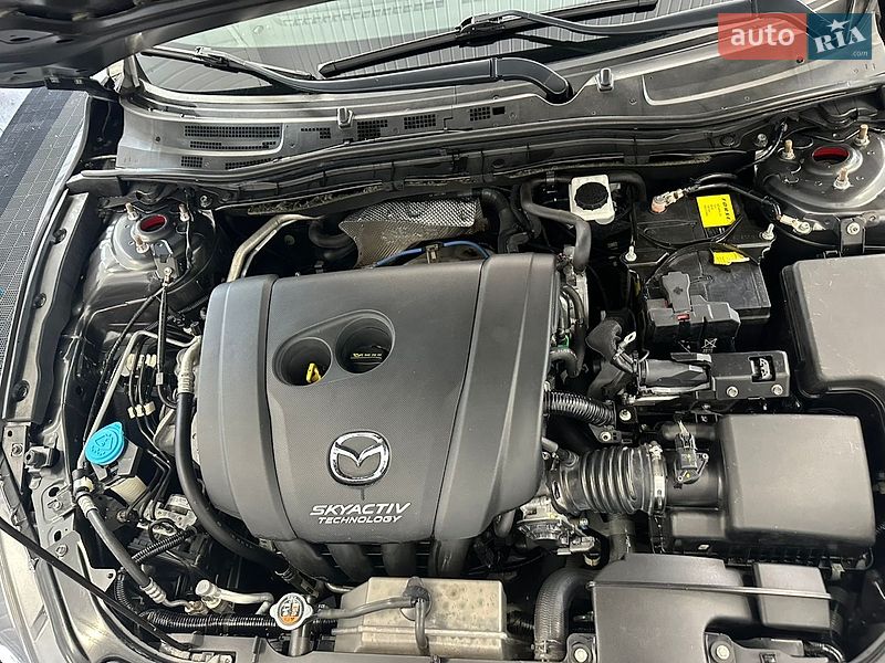 Хэтчбек Mazda 3 2018 в Кривом Роге