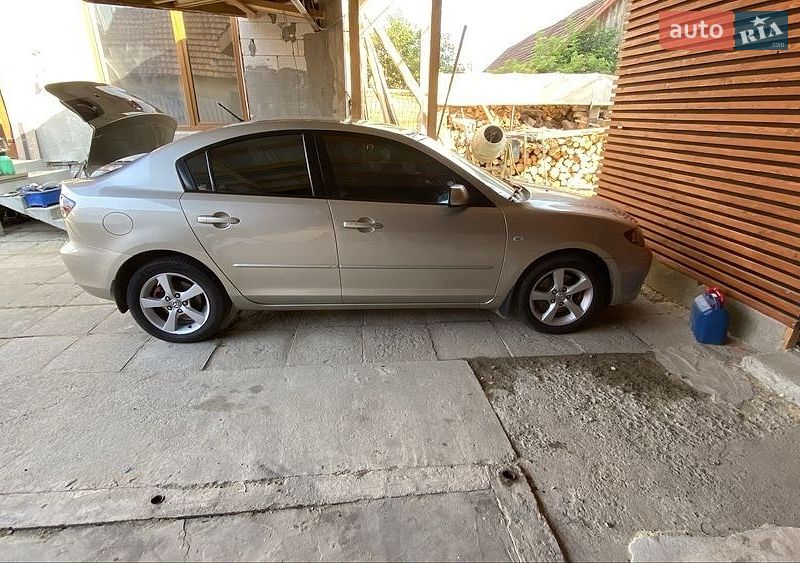 Седан Mazda 3 2008 в Мукачево